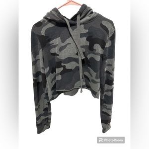 Hollister Grey Camo Cropped Sweater